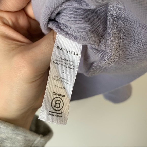 Athleta Sundown Dip Dye Sweatshirt Purple Pullover Crew Neck Sweater Size Large - Picture 9 of 13